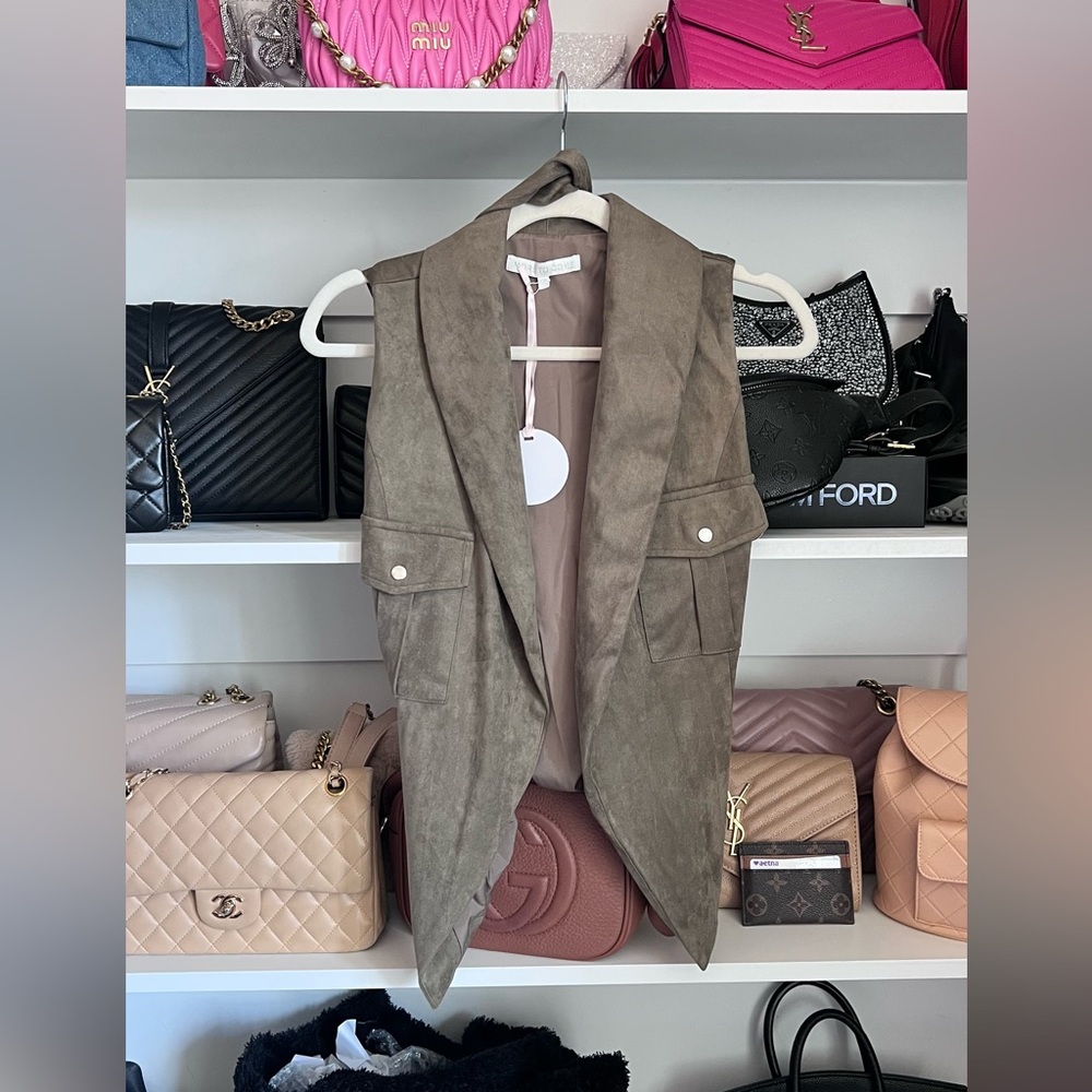 Revolve More To Come Aaliyah Faux Suede Vest in Dark Olive - NWT - Picture 8 of 10
